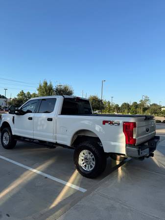 2019 Ford, dovoz USA — foto 6 z 12
