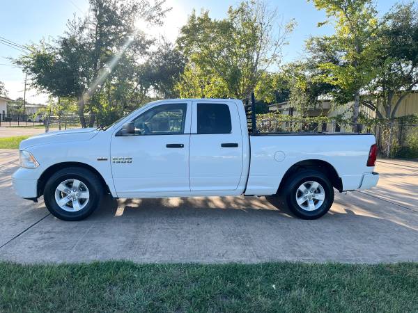 2015 Dodge, dovoz USA — foto 3 z 11