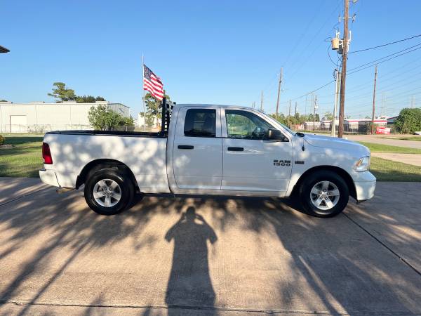 2015 Dodge, dovoz USA — foto 4 z 11