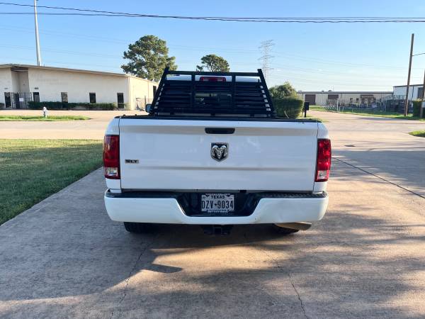 2015 Dodge, dovoz USA — foto 7 z 11