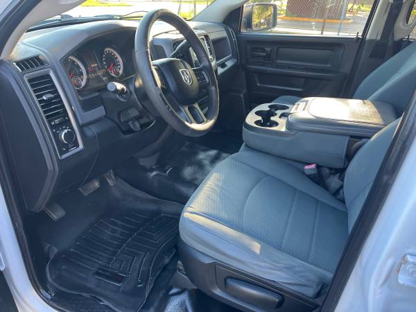 2015 Dodge, dovoz USA — foto 8 z 11