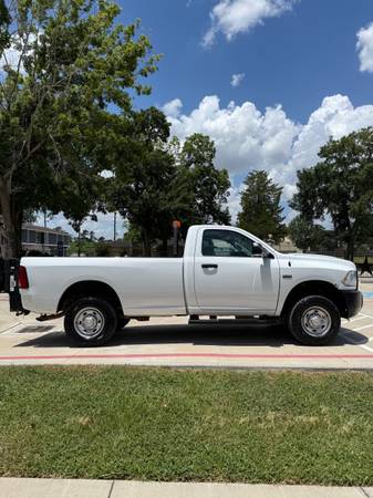 2018 Dodge, dovoz USA — foto 3 z 9