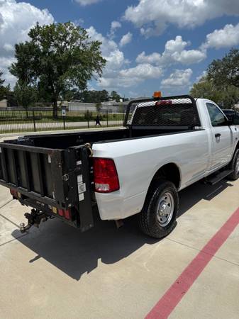 2018 Dodge, dovoz USA — foto 4 z 9