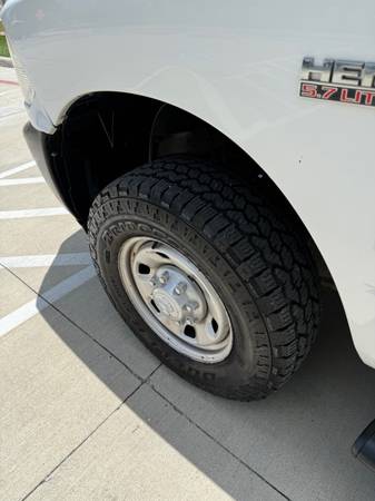 2018 Dodge, dovoz USA — foto 6 z 9