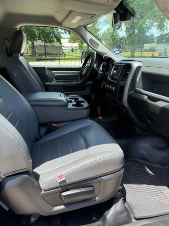 2018 Dodge, dovoz USA — foto 8 z 9