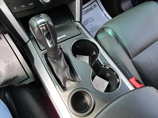 2015 Ford, dovoz USA — foto 12 z 12