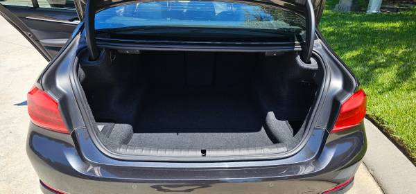 2018 BMW, dovoz USA — foto 11 z 12