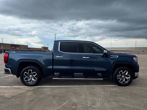 2023 GMC, dovoz USA — foto 4 z 12