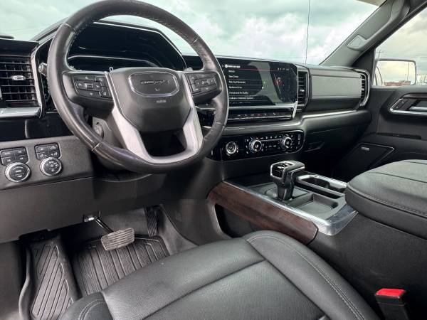 2023 GMC, dovoz USA — foto 9 z 12