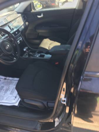 2016 Kia, dovoz USA — foto 5 z 12