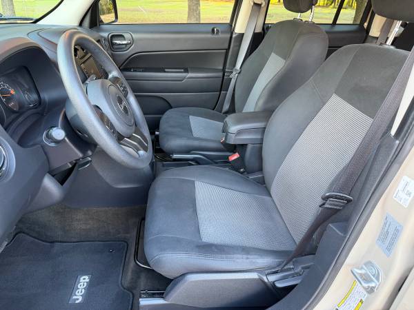 2017 Jeep, dovoz USA — foto 12 z 12