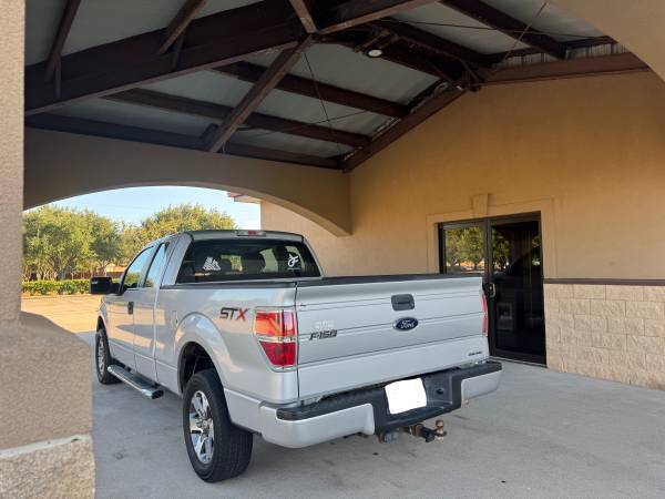 2014 Ford, dovoz USA — foto 3 z 8