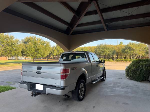 2014 Ford, dovoz USA — foto 4 z 8