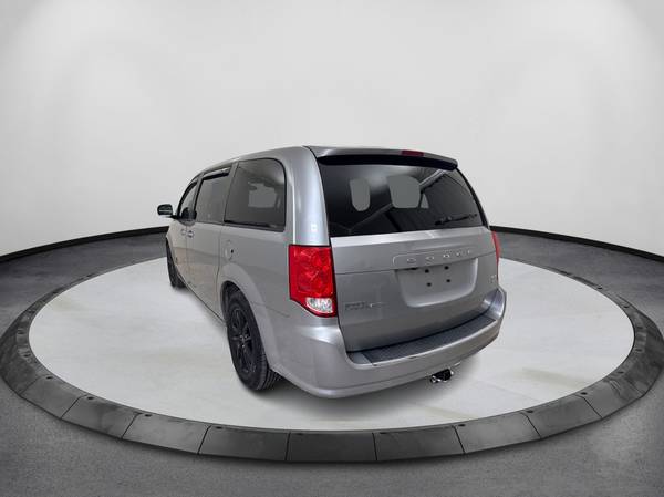 2019 Dodge, dovoz USA — foto 4 z 11