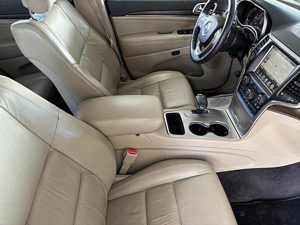2015 Jeep, dovoz USA — foto 9 z 12