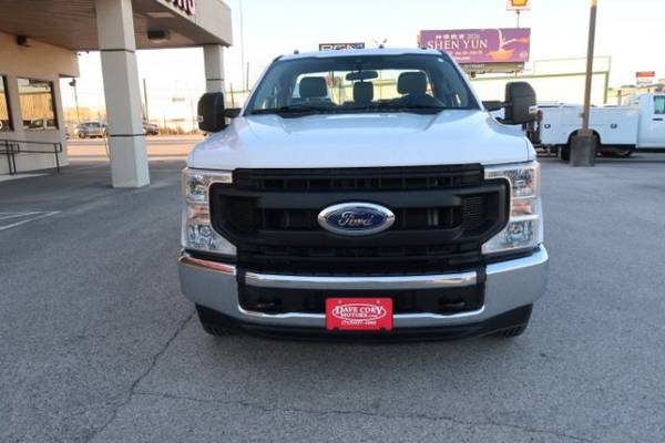 2021 Ford, dovoz USA — foto 3 z 12
