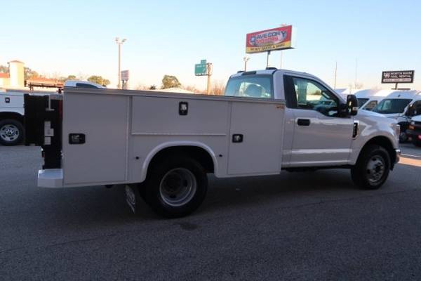 2021 Ford, dovoz USA — foto 5 z 12