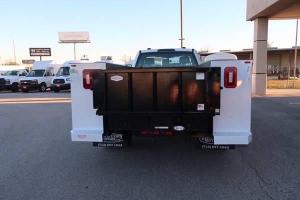 2021 Ford, dovoz USA — foto 6 z 12