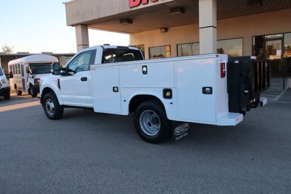 2021 Ford, dovoz USA — foto 7 z 12