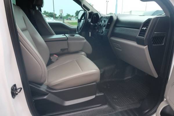 2019 Ford, dovoz USA — foto 11 z 12