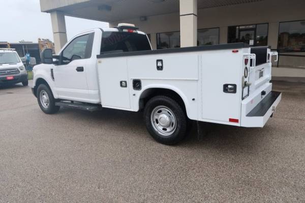 2019 Ford, dovoz USA — foto 7 z 12