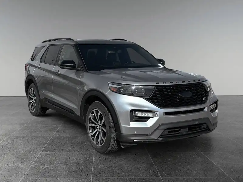 2020 Ford Explorer ST, stříbrná, 141 083 km, dovoz Kanada — foto 7 z 12