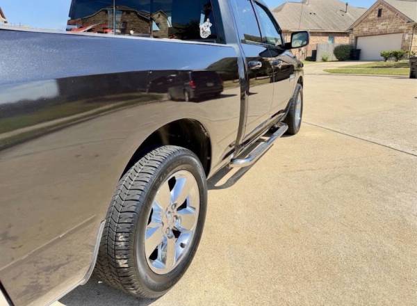 2017 Dodge, dovoz USA — foto 6 z 12