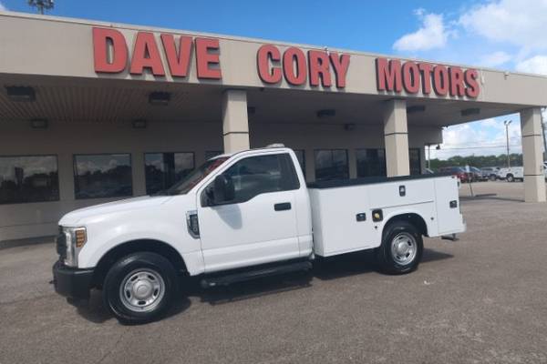 2019 Ford, dovoz USA — foto 2 z 12