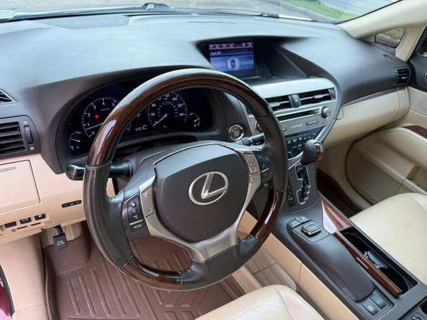 2015 Lexus, dovoz USA — foto 10 z 12