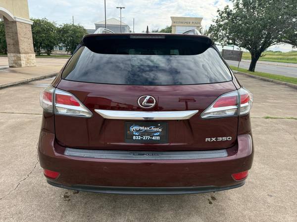 2015 Lexus, dovoz USA — foto 4 z 12