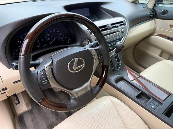 2014 Lexus, dovoz USA — foto 10 z 12