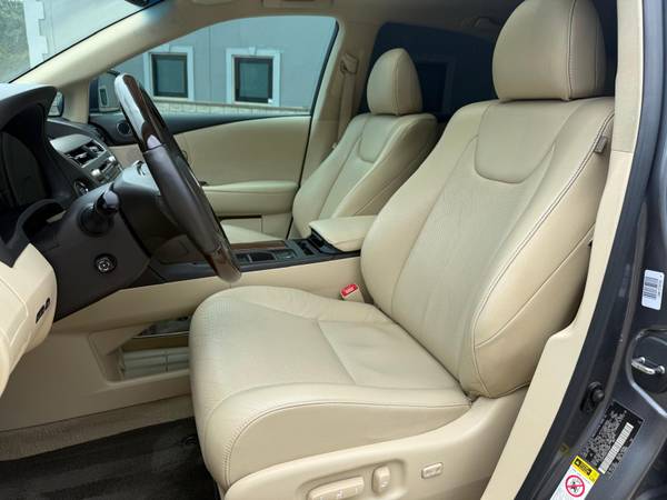 2014 Lexus, dovoz USA — foto 11 z 12
