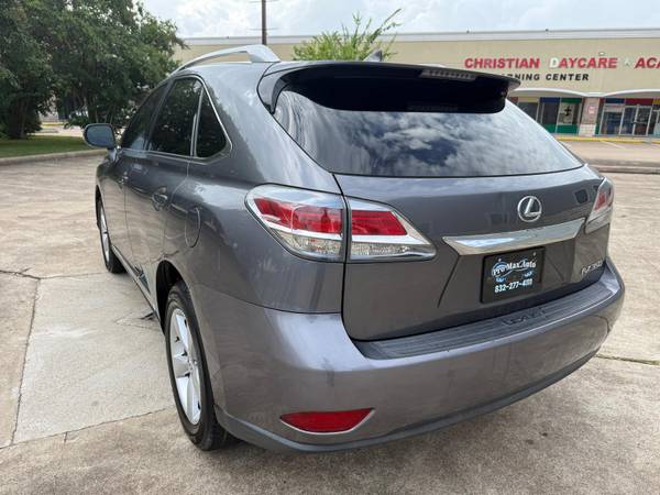 2014 Lexus, dovoz USA — foto 5 z 12