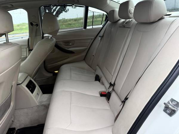 2013 BMW, dovoz USA — foto 12 z 12