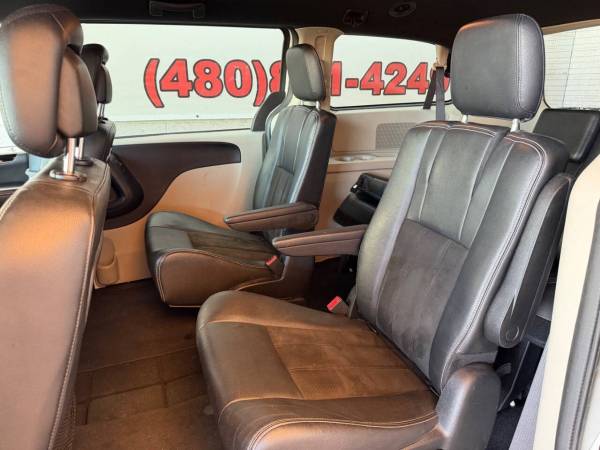 2020 Dodge, dovoz USA — foto 10 z 12