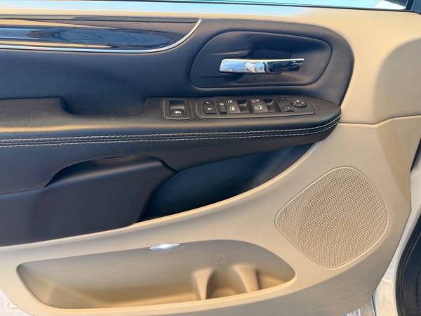 2020 Dodge, dovoz USA — foto 12 z 12