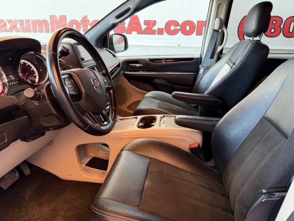 2020 Dodge, dovoz USA — foto 6 z 12