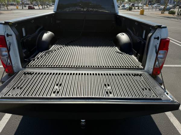 2022 Ford, dovoz USA — foto 6 z 12