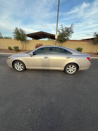 2007 Lexus, dovoz USA — foto 4 z 12