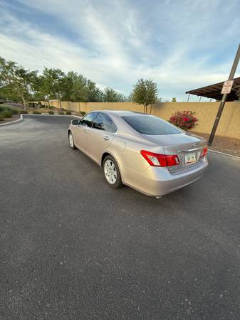 2007 Lexus, dovoz USA — foto 5 z 12