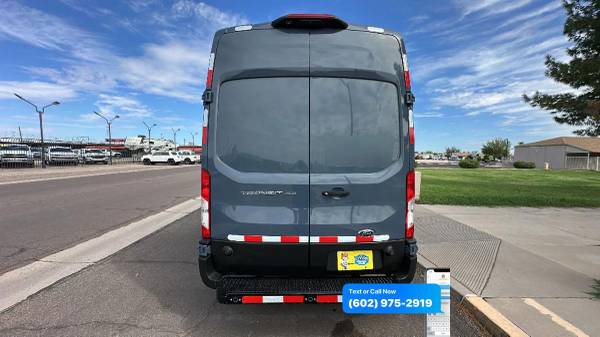 2020 Ford, dovoz USA — foto 3 z 12