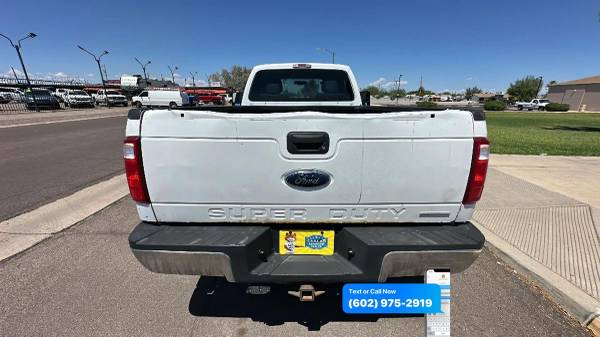 2015 Ford, dovoz USA — foto 3 z 12