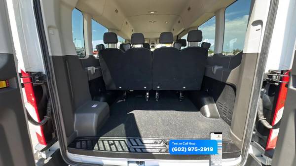 2022 Ford, dovoz USA — foto 5 z 12