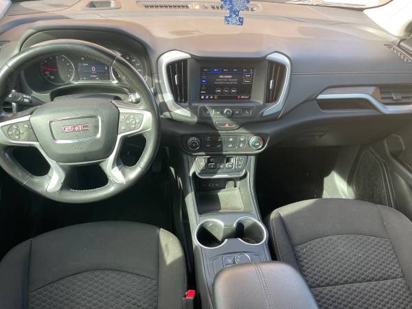 2020 GMC, dovoz USA — foto 5 z 12