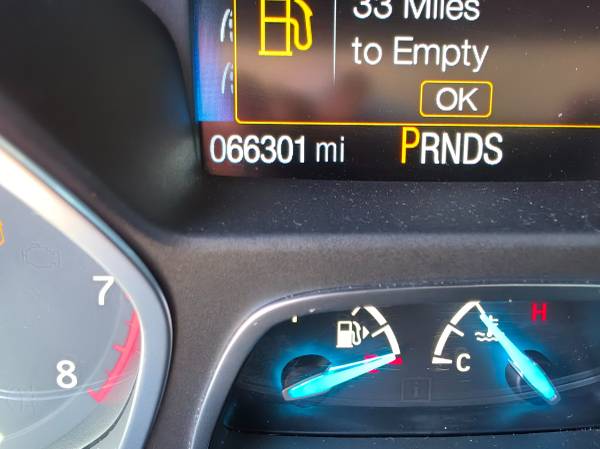 2017 Ford, dovoz USA — foto 7 z 10