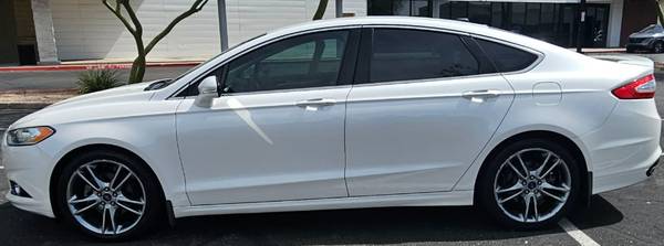 2013 Ford, dovoz USA — foto 1