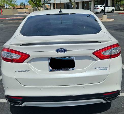 2013 Ford, dovoz USA — foto 7 z 12