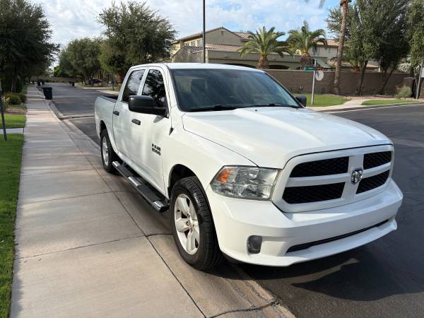 2015 Dodge, dovoz USA — foto 5 z 12