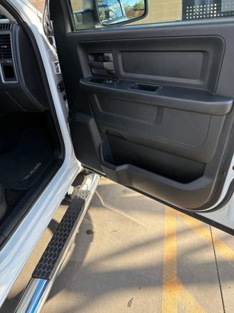 2015 Dodge, dovoz USA — foto 8 z 12