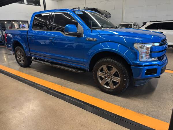 2020 Ford, dovoz USA — foto 8 z 12